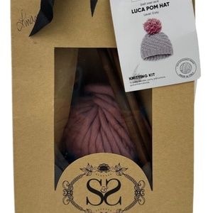 Stitch and Story Luca Pom Hat Knitting Pink and Purple Merino Wool Chunky New